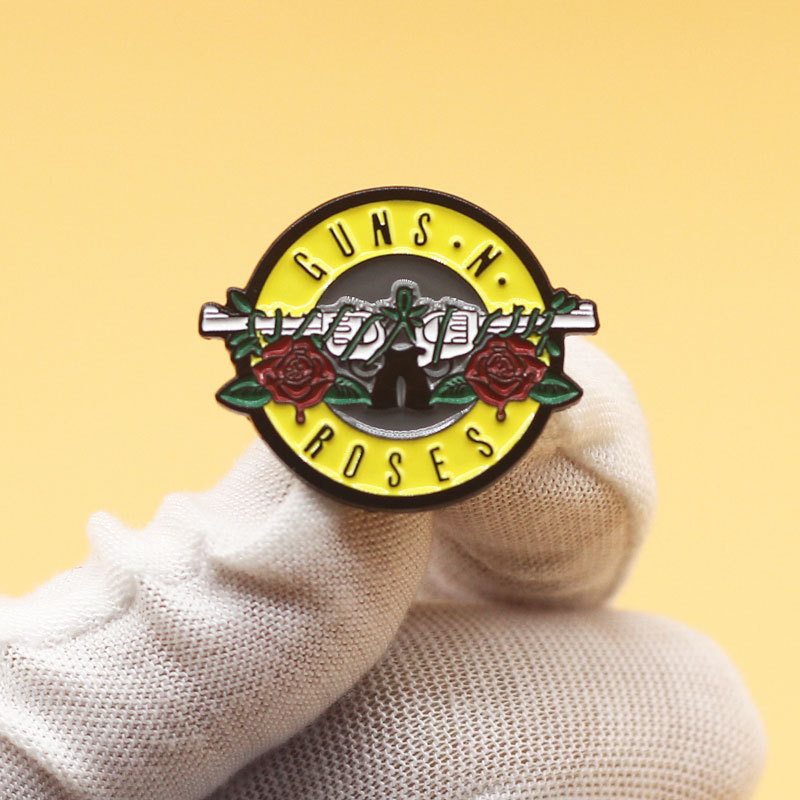 Diverse Heavy Metal Rock Bands - Heavy Equipment Logo recensie en prijs